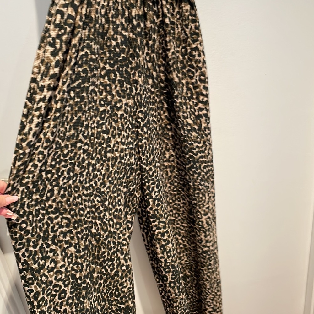 Wow once. Perfect condition - Picture 2 of 5